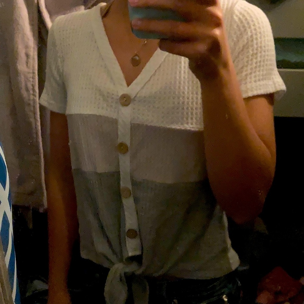 Tie front tee